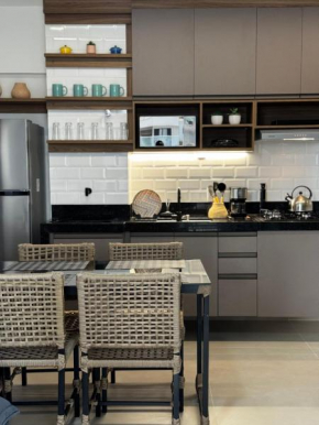 Apartamento beira mar com ótima localização no Indaiá